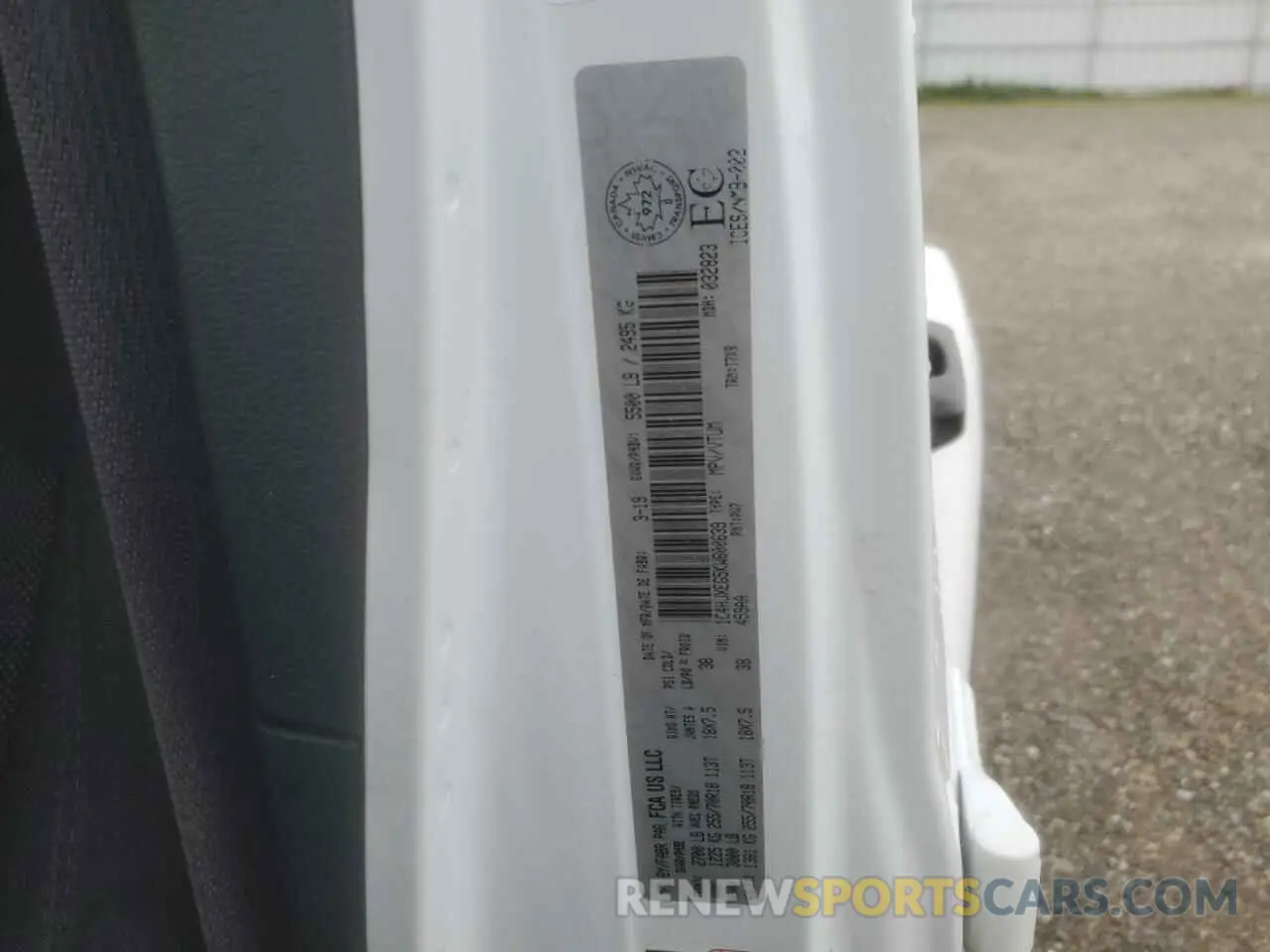 15 Photograph of a damaged car 1C4HJXEG5KW600639 JEEP WRANGLER 2019