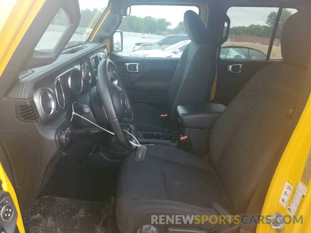 7 Photograph of a damaged car 1C4HJXEN4KW593715 JEEP WRANGLER 2019