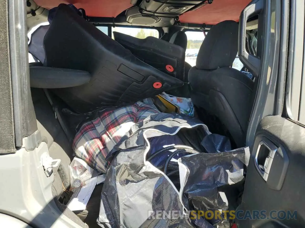 11 Photograph of a damaged car 1C4HJXFG8KW615070 JEEP WRANGLER 2019