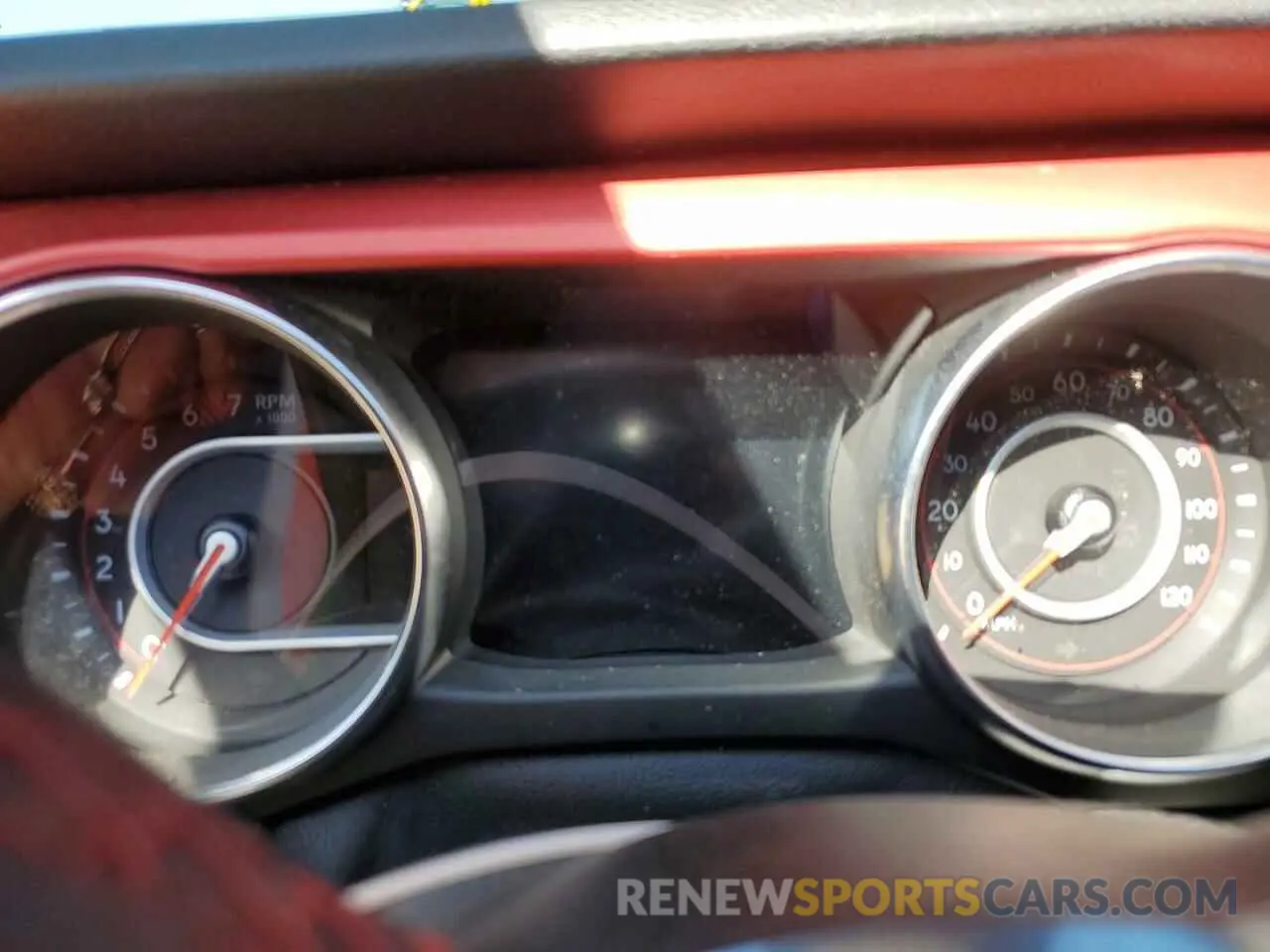 9 Photograph of a damaged car 1C4HJXFN9KW507281 JEEP WRANGLER 2019