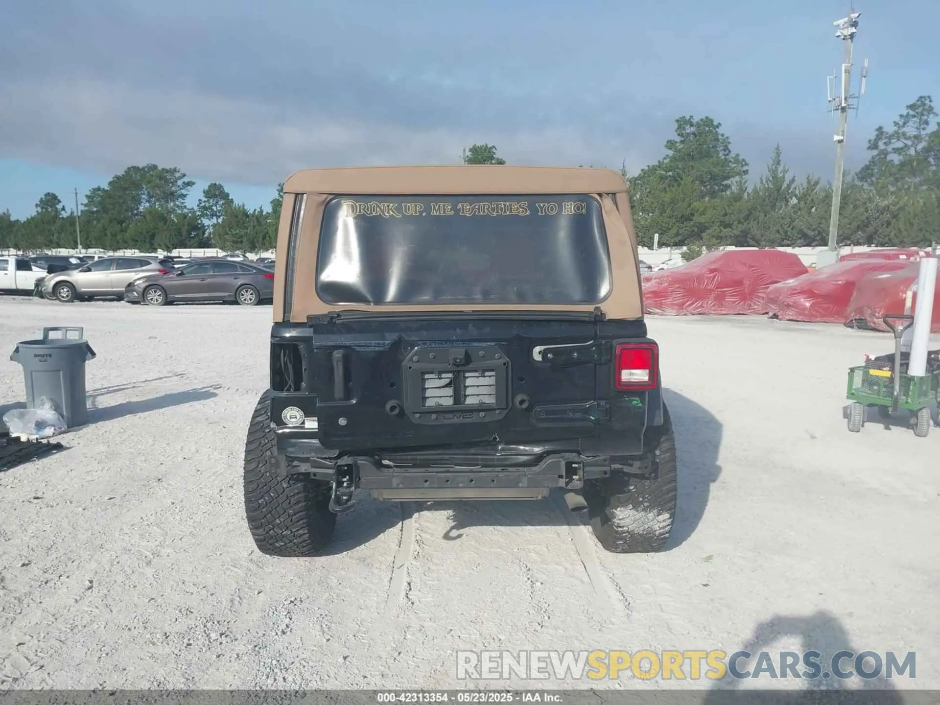 17 Фотография поврежденного автомобиля 1C4GJXAN1LW146701 JEEP WRANGLER 2020