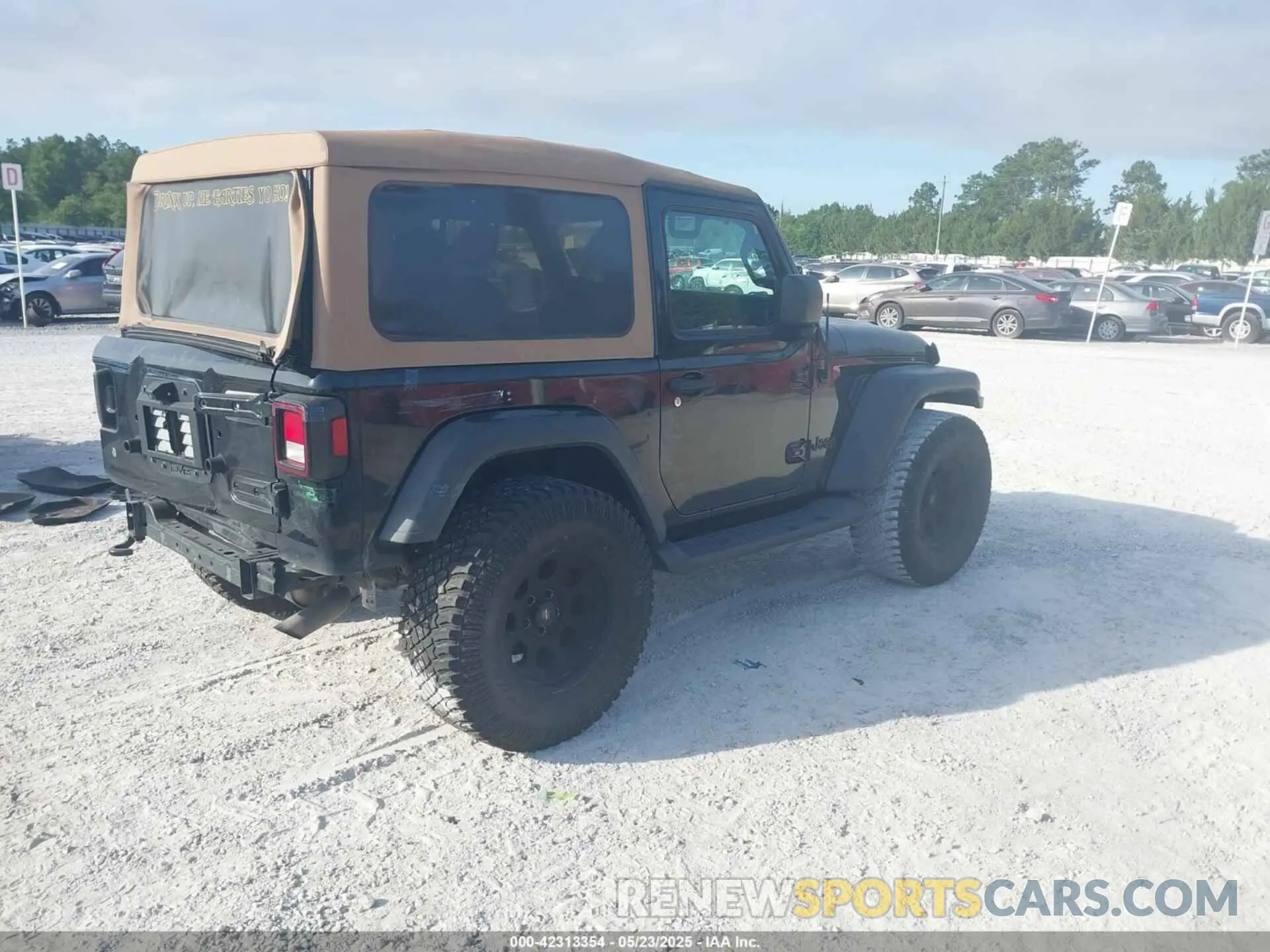 4 Фотография поврежденного автомобиля 1C4GJXAN1LW146701 JEEP WRANGLER 2020