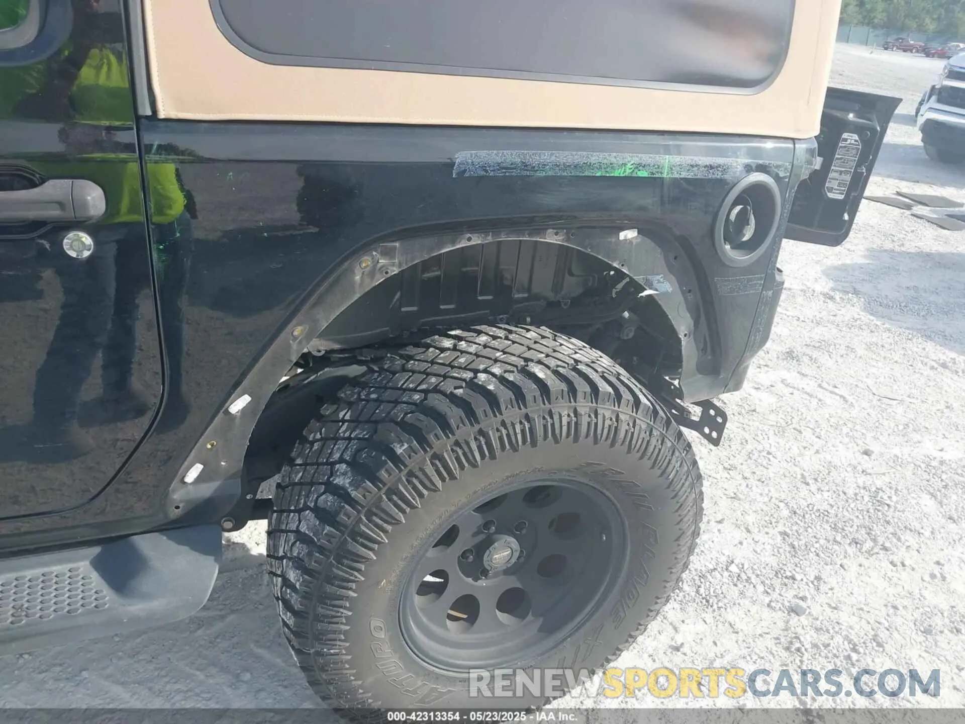 6 Фотография поврежденного автомобиля 1C4GJXAN1LW146701 JEEP WRANGLER 2020