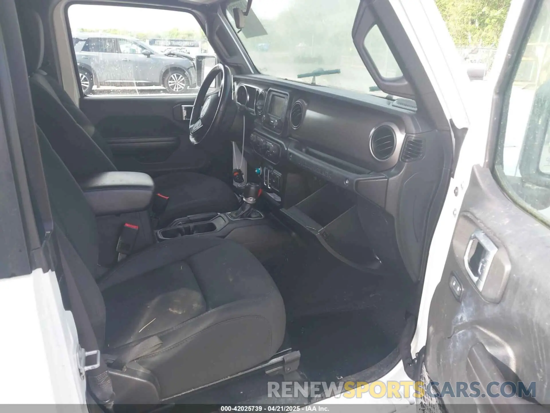 5 Photograph of a damaged car 1C4GJXAN3LW227196 JEEP WRANGLER 2020