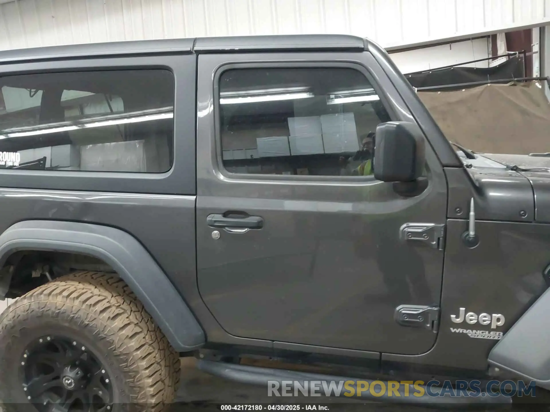 13 Photograph of a damaged car 1C4GJXAN4LW229040 JEEP WRANGLER 2020