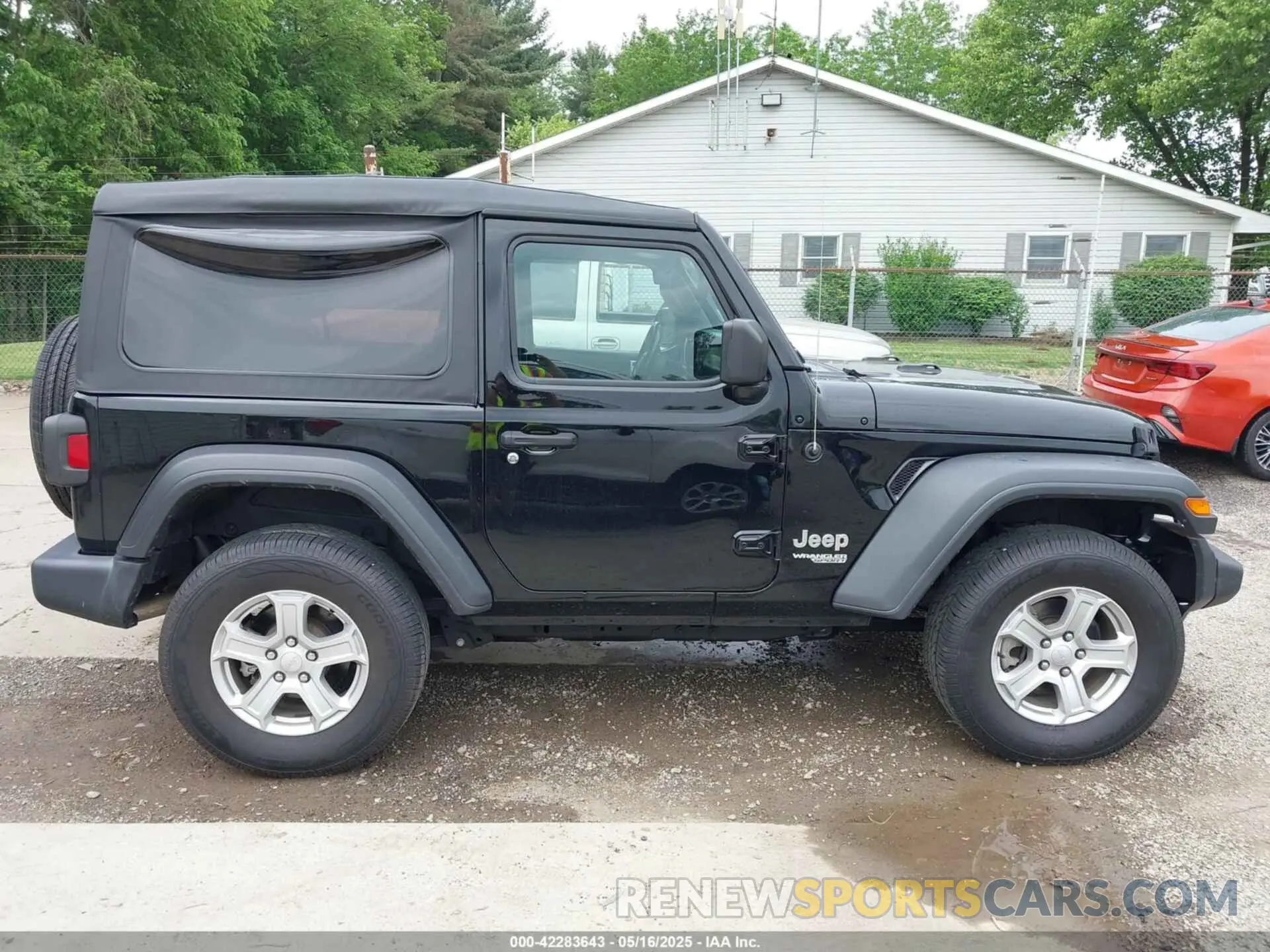 13 Photograph of a damaged car 1C4GJXAN6LW346800 JEEP WRANGLER 2020
