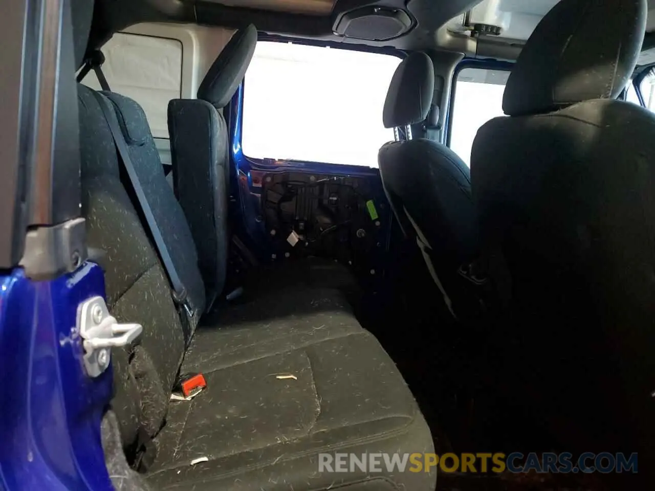 10 Photograph of a damaged car 1C4HJXDG1LW267312 JEEP WRANGLER 2020