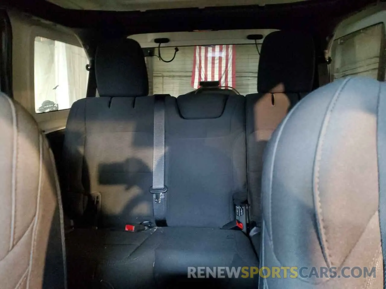 10 Photograph of a damaged car 1C4HJXDG9LW331418 JEEP WRANGLER 2020