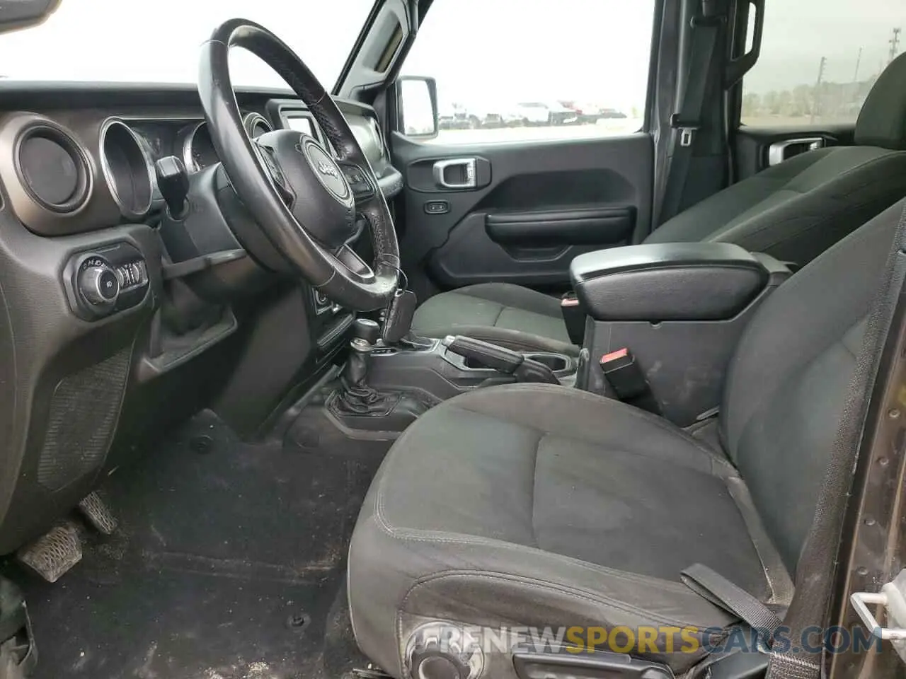 7 Photograph of a damaged car 1C4HJXDN0LW269812 JEEP WRANGLER 2020