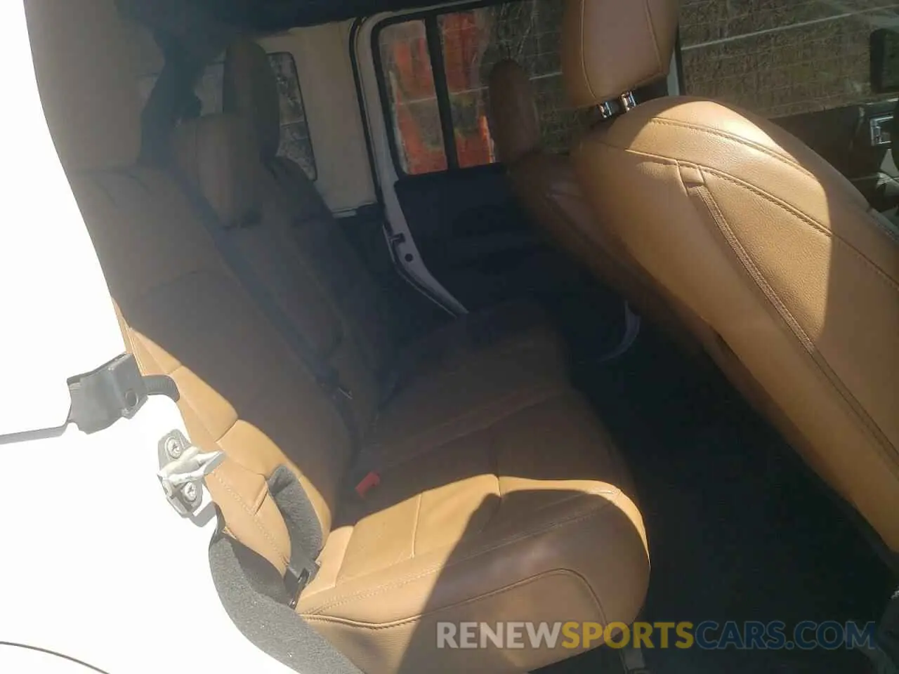 11 Photograph of a damaged car 1C4HJXEN2LW260401 JEEP WRANGLER 2020