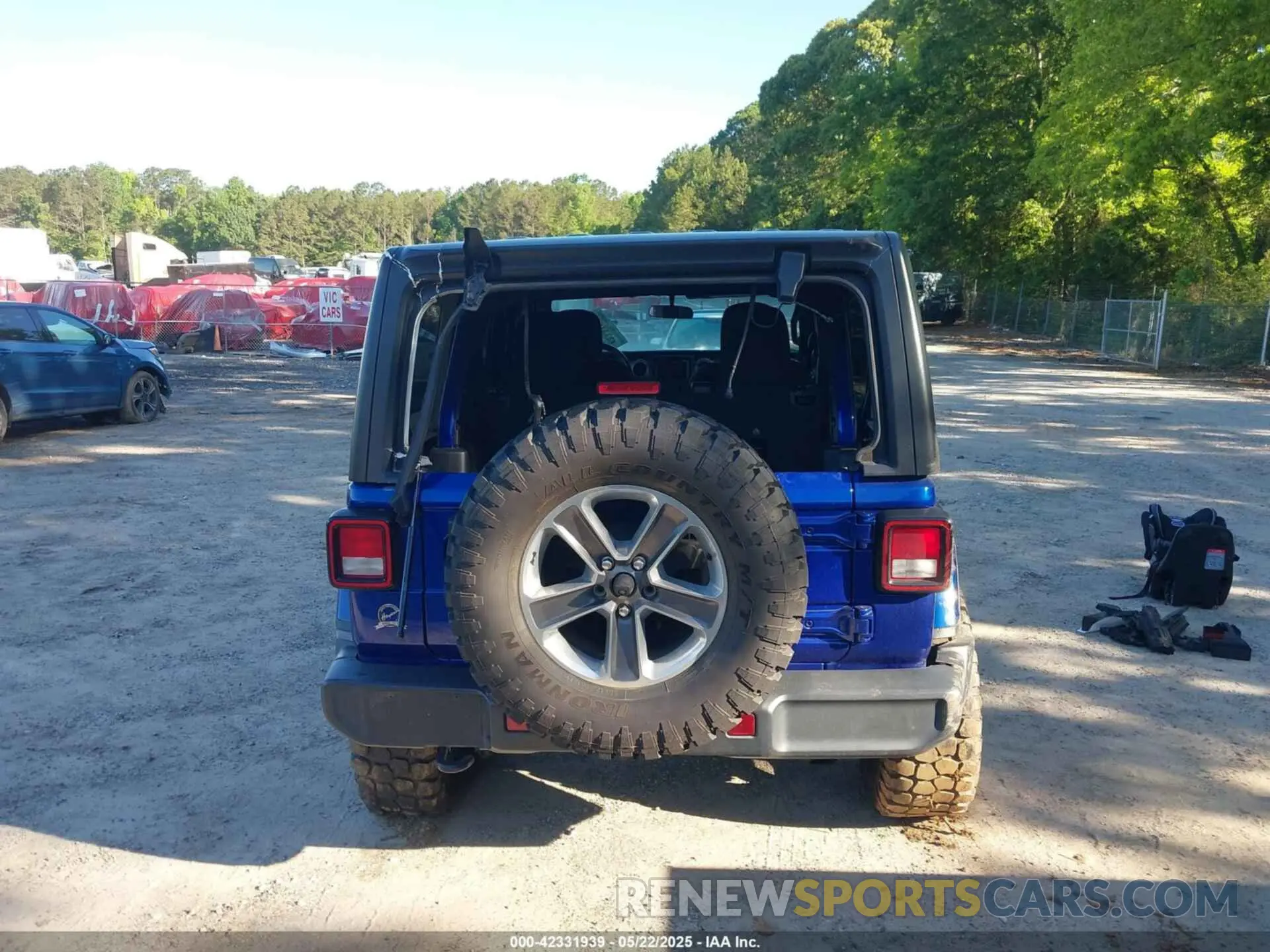 15 Photograph of a damaged car 1C4HJXEN6LW272423 JEEP WRANGLER 2020