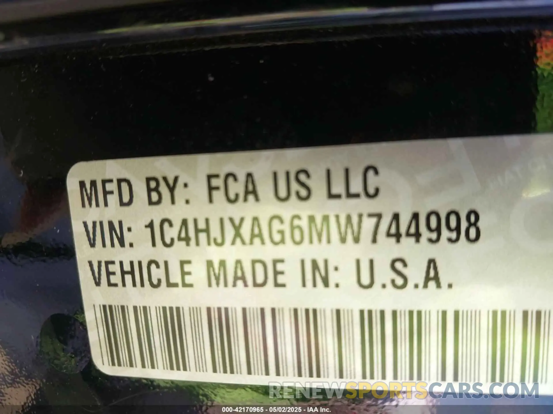 9 Photograph of a damaged car 1C4HJXAG6MW744998 JEEP WRANGLER 2021
