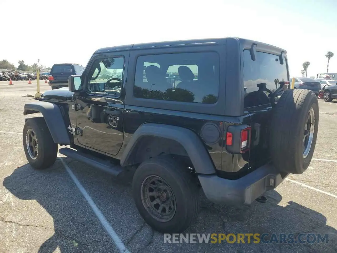 2 Photograph of a damaged car 1C4HJXAG8MW560615 JEEP WRANGLER 2021