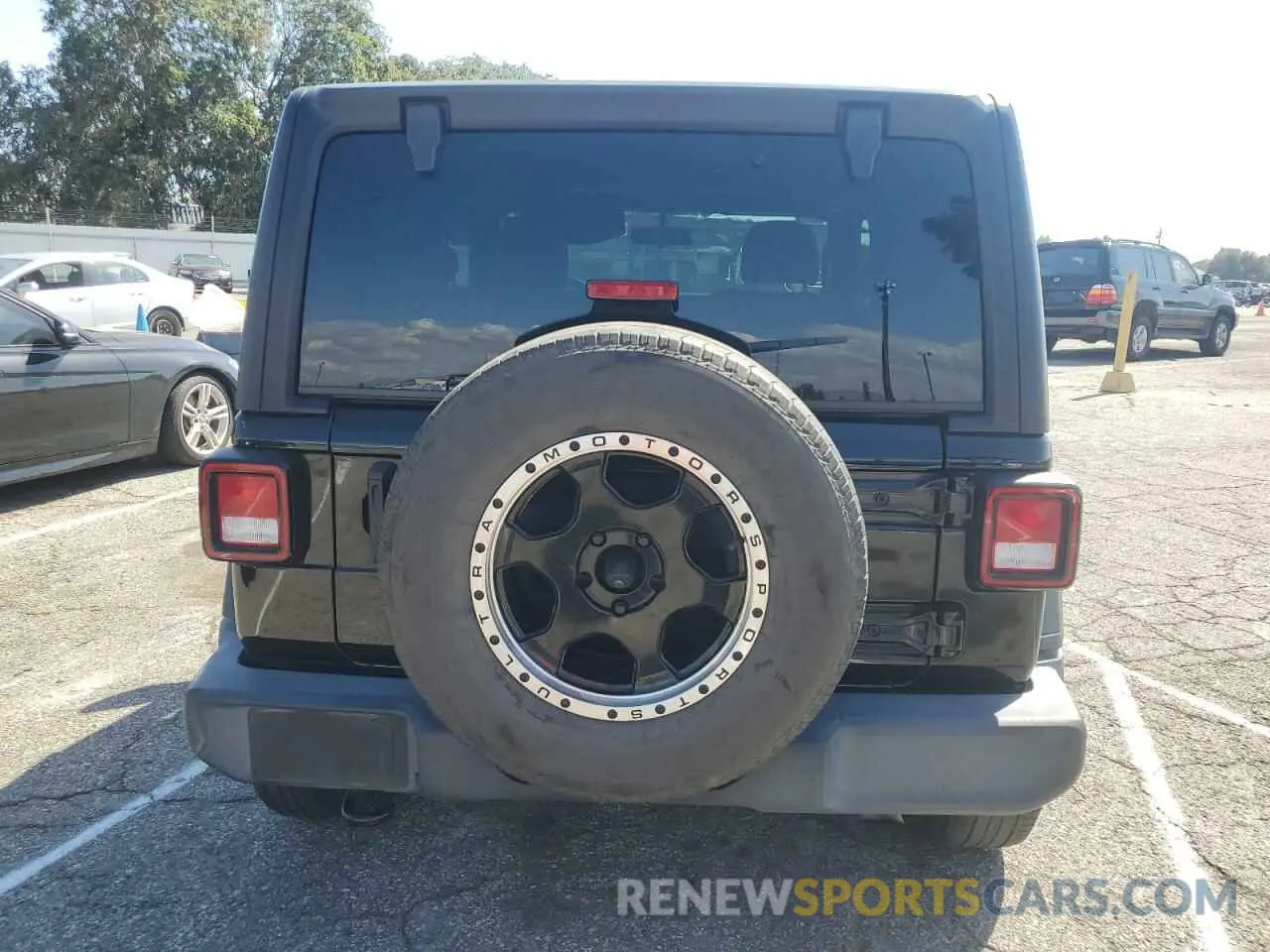 6 Photograph of a damaged car 1C4HJXAG8MW560615 JEEP WRANGLER 2021