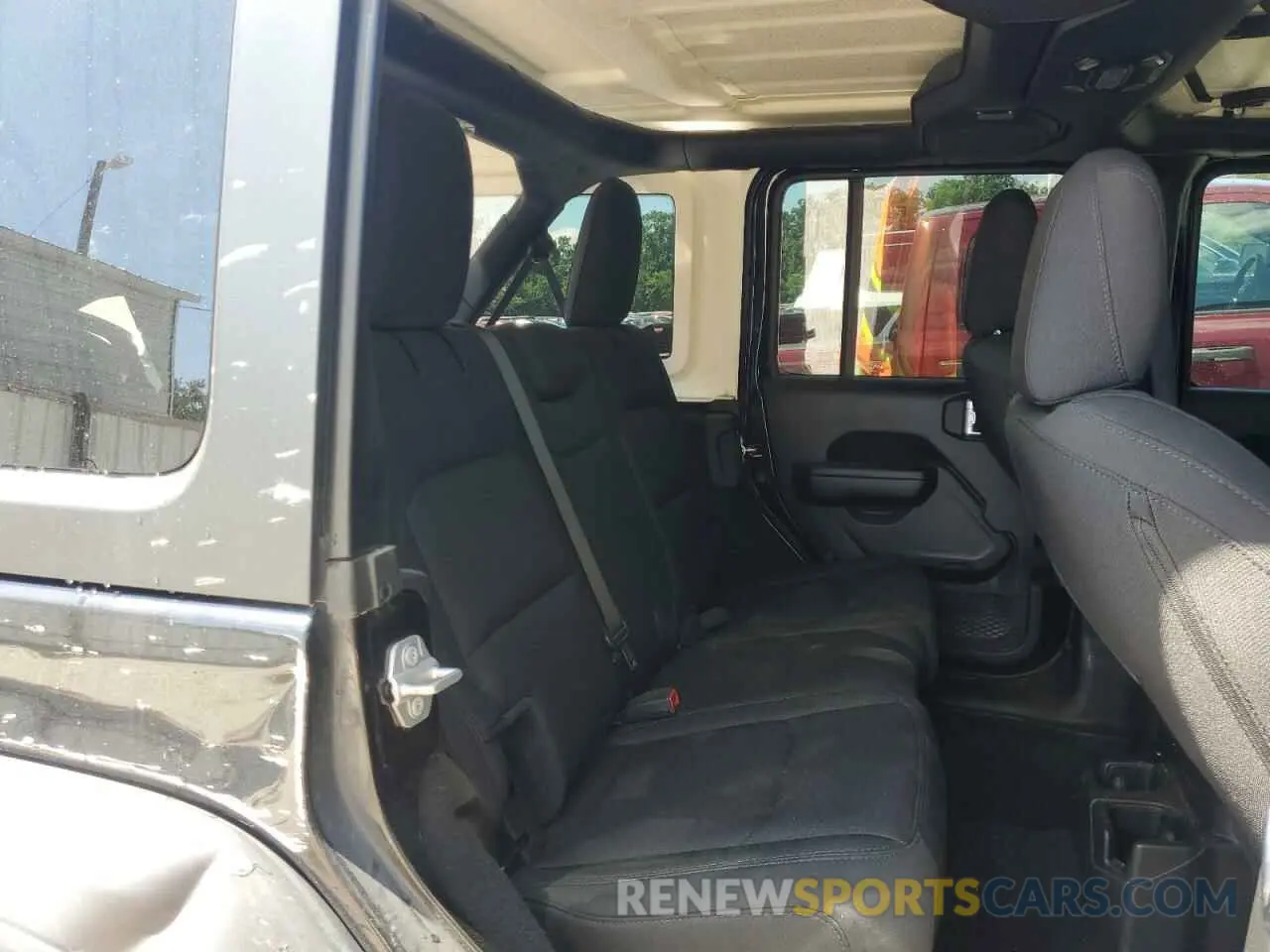 11 Photograph of a damaged car 1C4HJXDG4MW532158 JEEP WRANGLER 2021