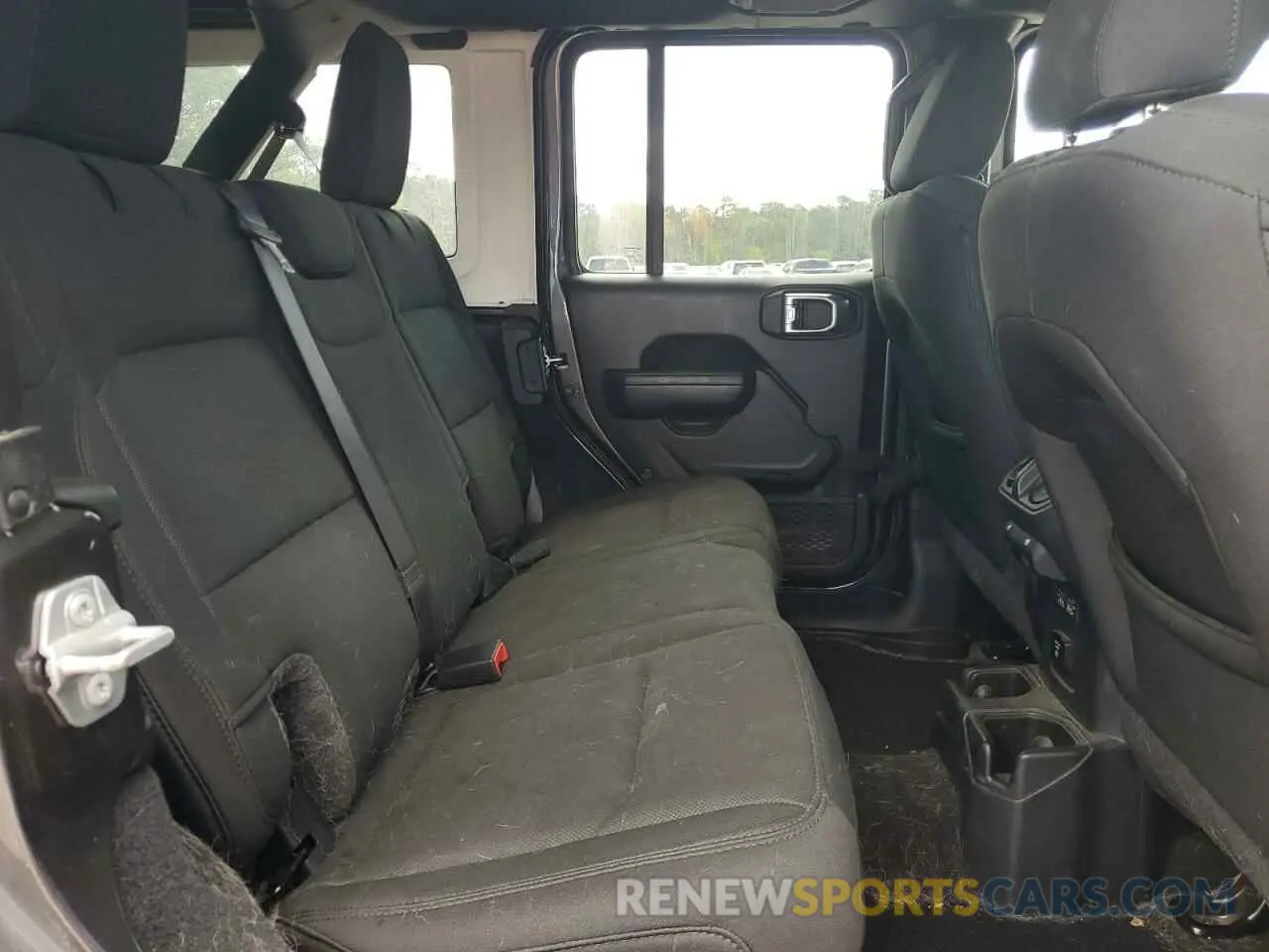 10 Photograph of a damaged car 1C4HJXDG8MW836142 JEEP WRANGLER 2021