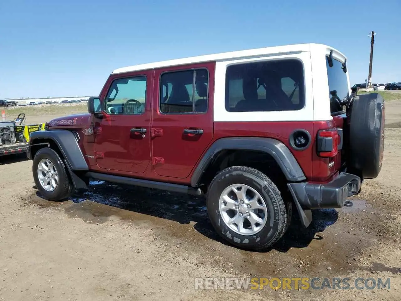 2 Photograph of a damaged car 1C4HJXDN0MW685120 JEEP WRANGLER 2021