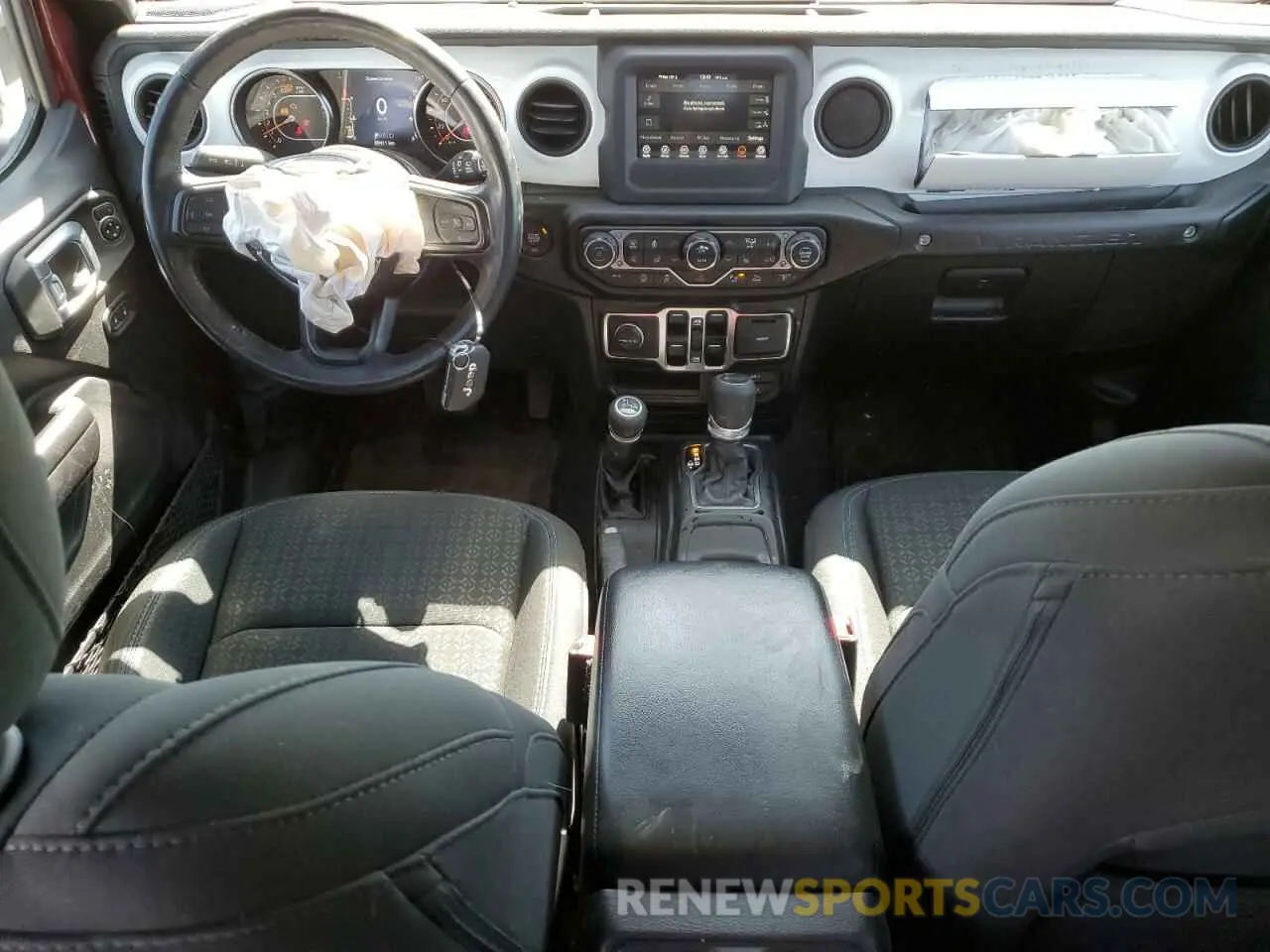 8 Photograph of a damaged car 1C4HJXDN0MW685120 JEEP WRANGLER 2021