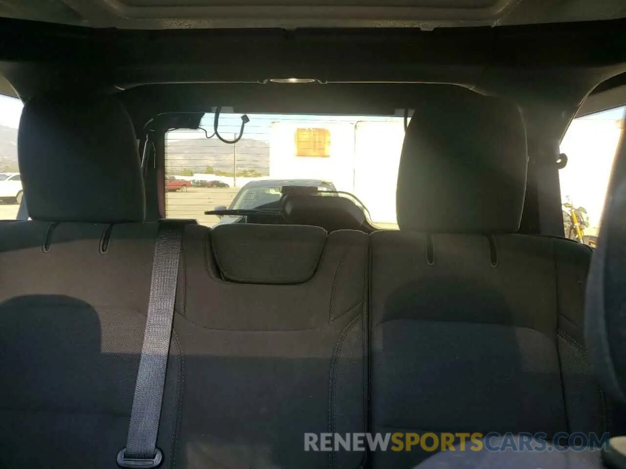 10 Фотография поврежденного автомобиля 1C4HJXDN5MW715082 JEEP WRANGLER 2021