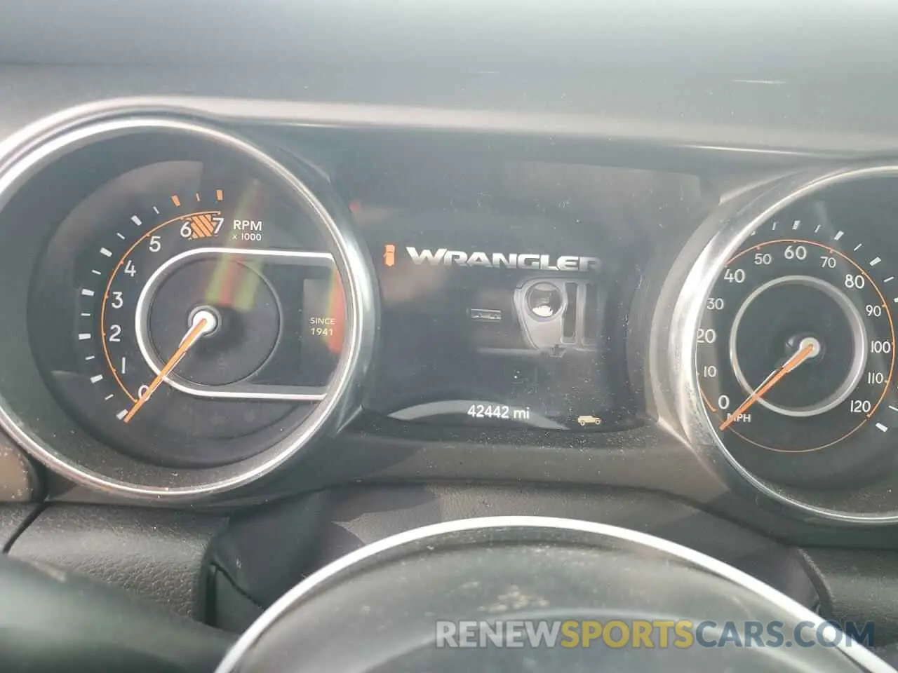 9 Photograph of a damaged car 1C4HJXDN9MW831580 JEEP WRANGLER 2021