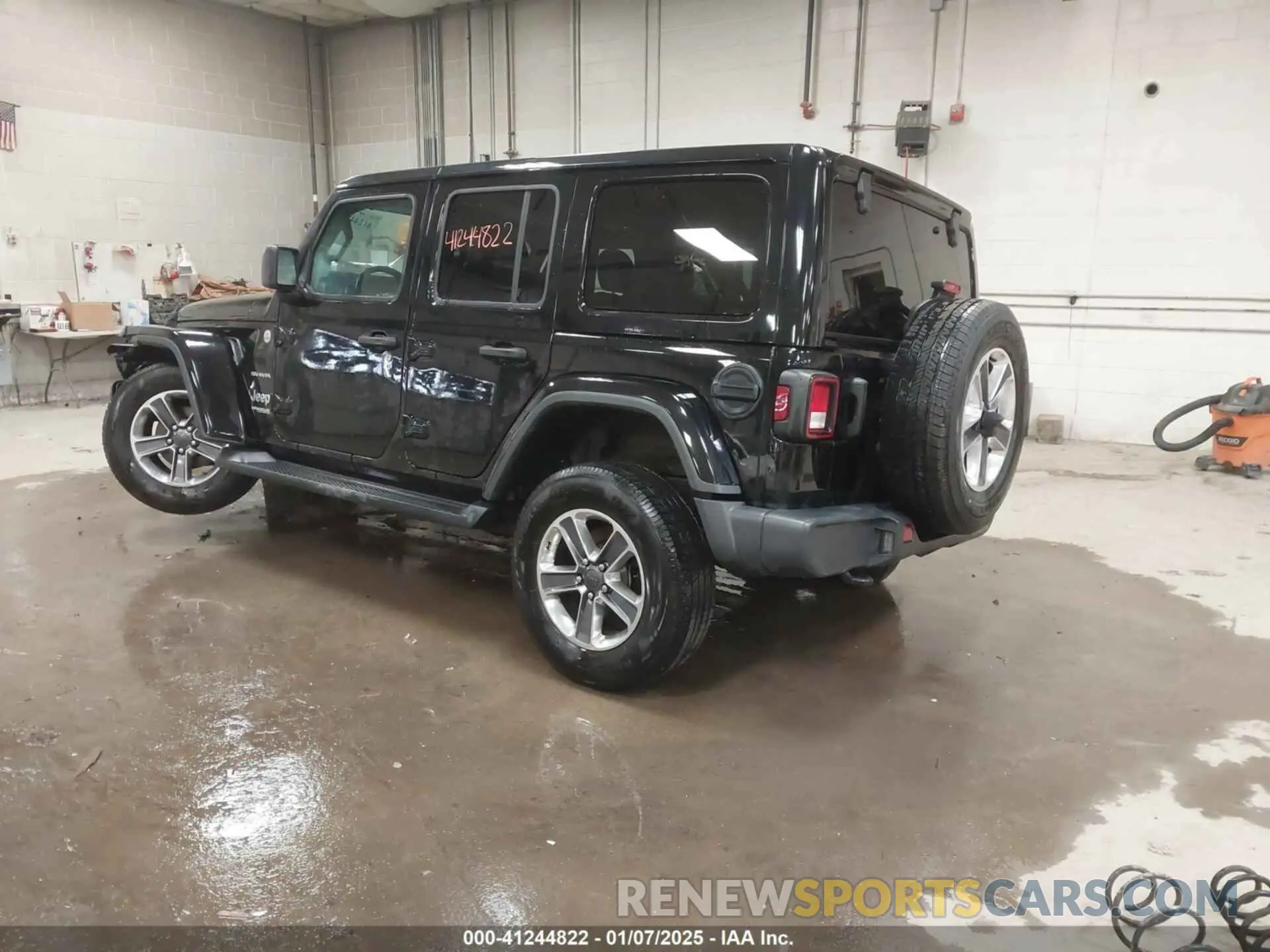 3 Photograph of a damaged car 1C4HJXEN4MW551838 JEEP WRANGLER 2021