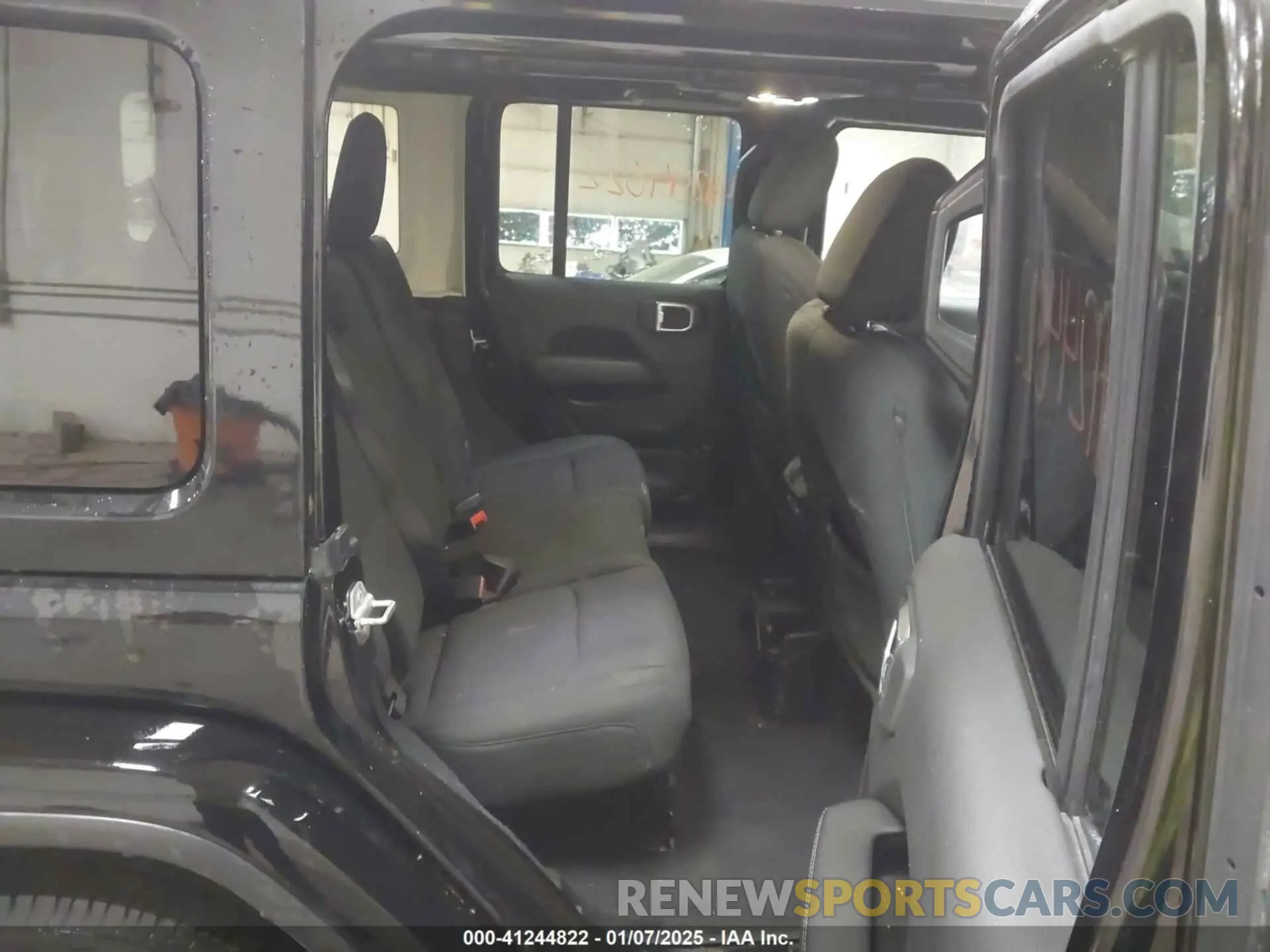 8 Photograph of a damaged car 1C4HJXEN4MW551838 JEEP WRANGLER 2021