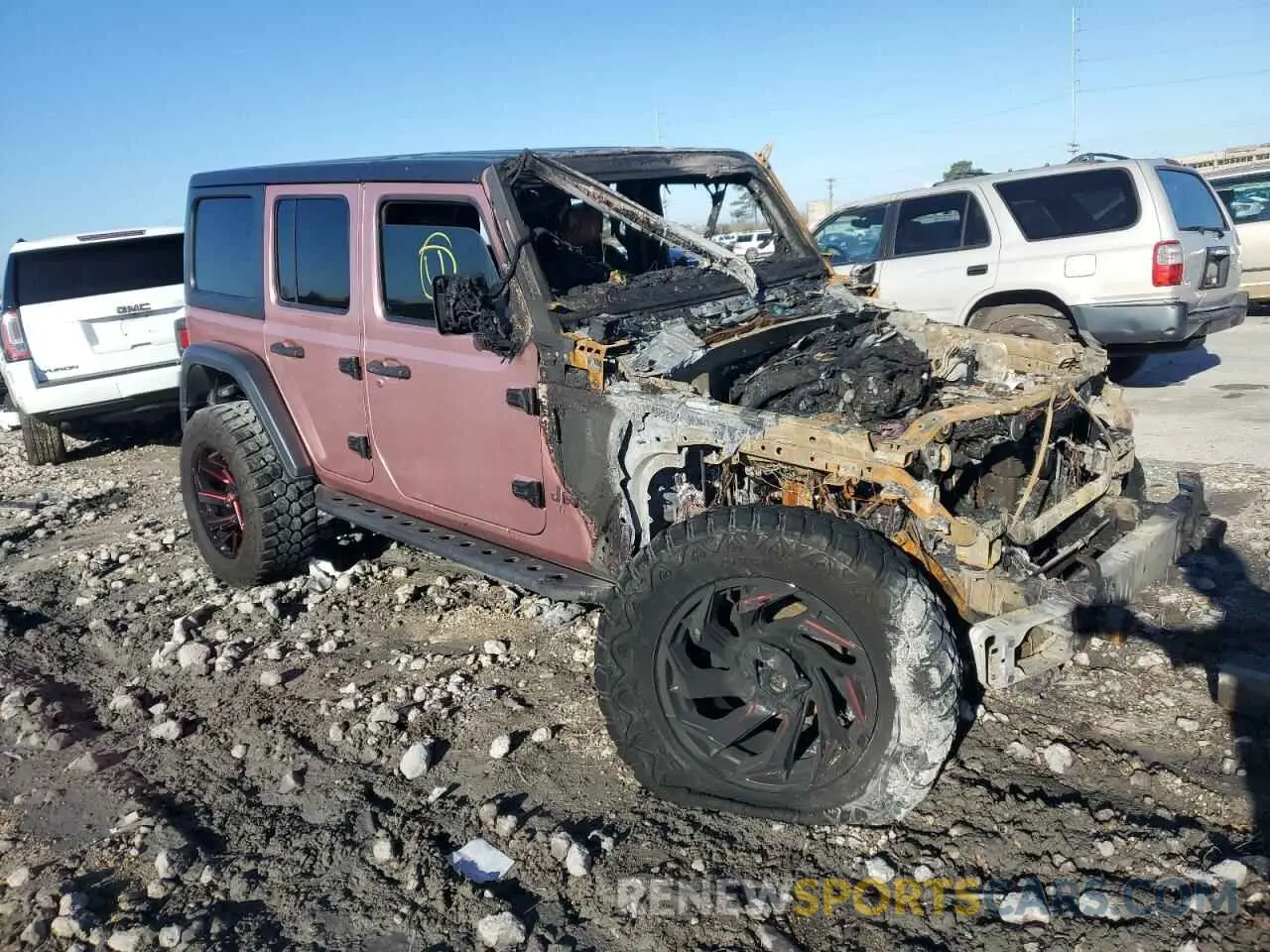 4 Photograph of a damaged car 1C4HJXFN5MW513999 JEEP WRANGLER 2021