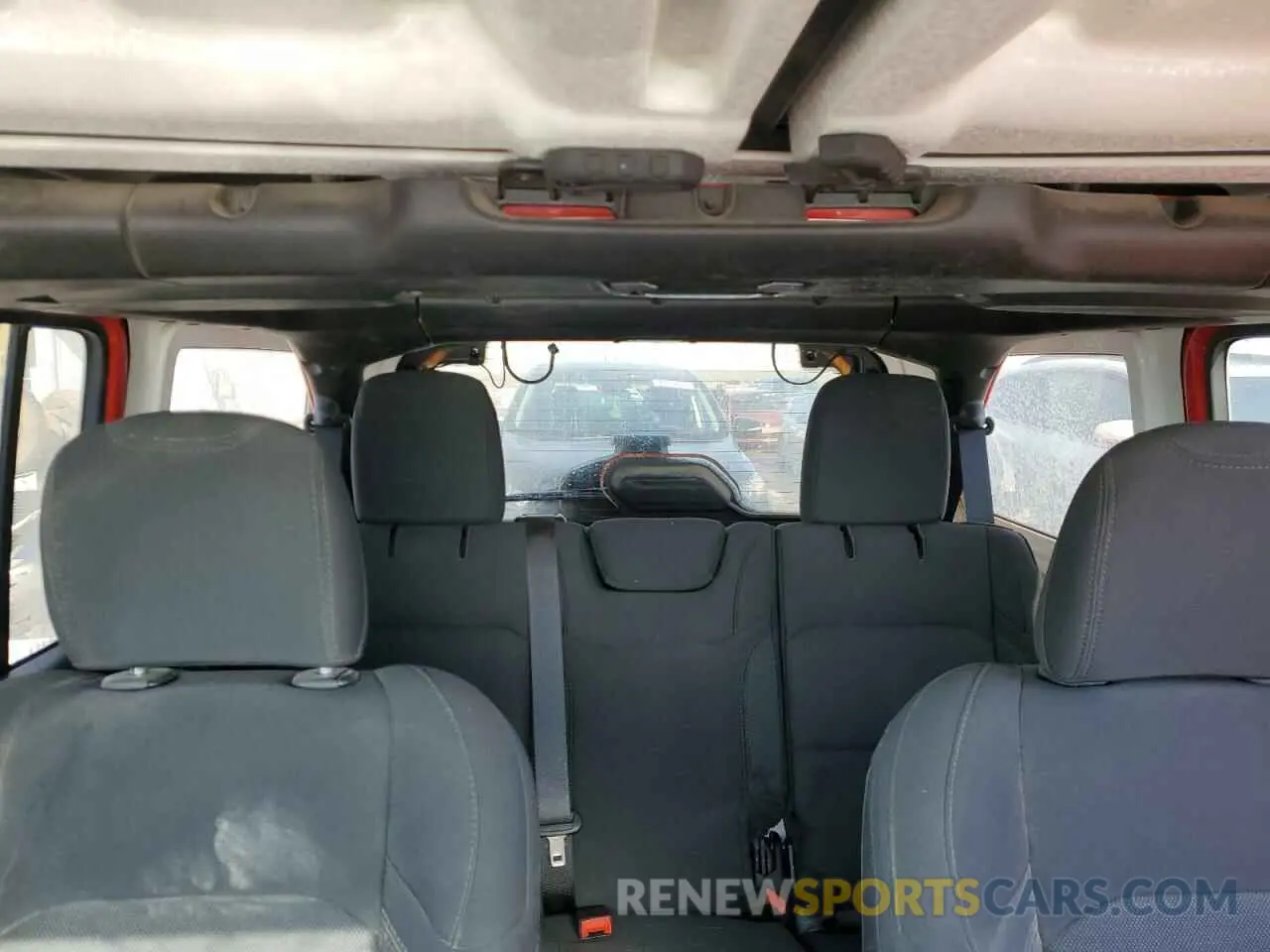10 Photograph of a damaged car 1C4HJXKN2MW640909 JEEP WRANGLER 2021