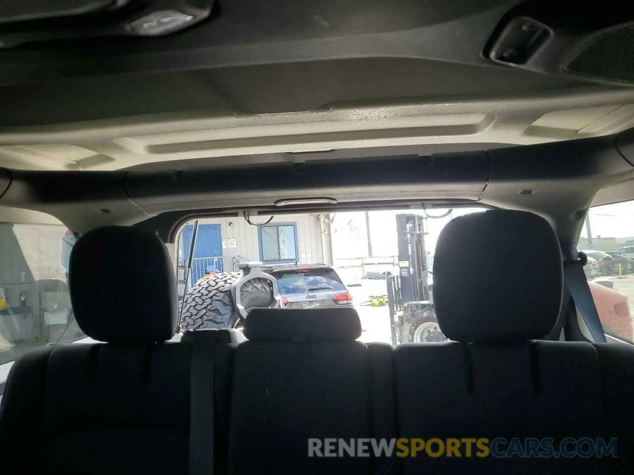 10 Photograph of a damaged car 1C4JJXR60MW766072 JEEP WRANGLER 2021