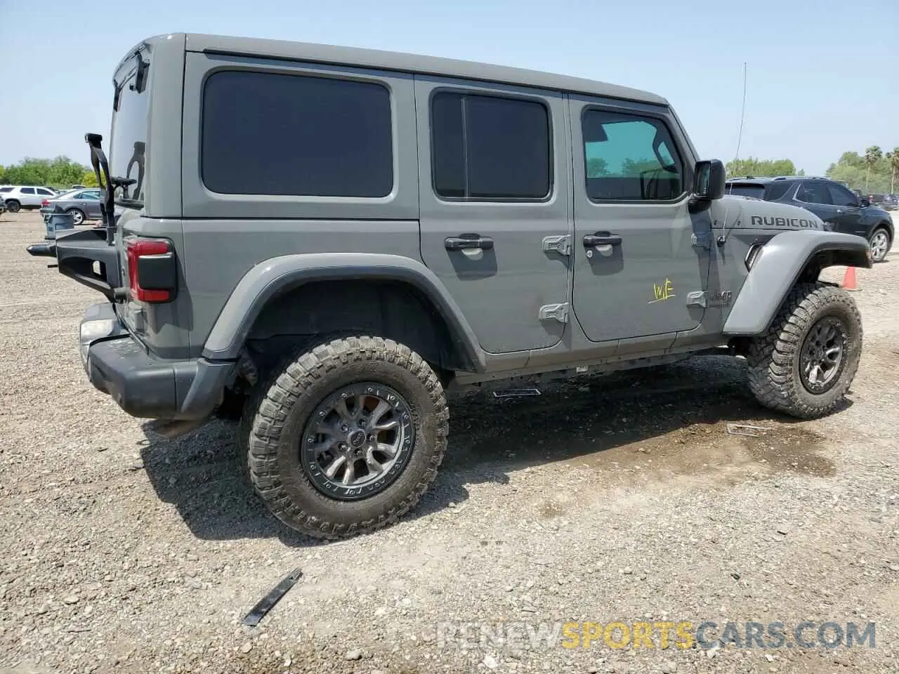 3 Photograph of a damaged car 1C4JJXSJ4MW761455 JEEP WRANGLER 2021