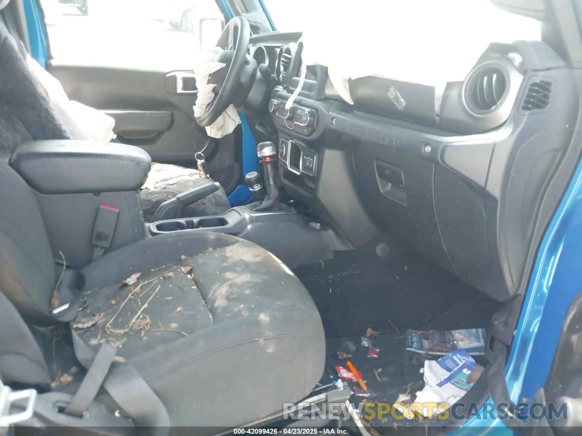 5 Photograph of a damaged car 1C4GJXAG5NW201364 JEEP WRANGLER 2022