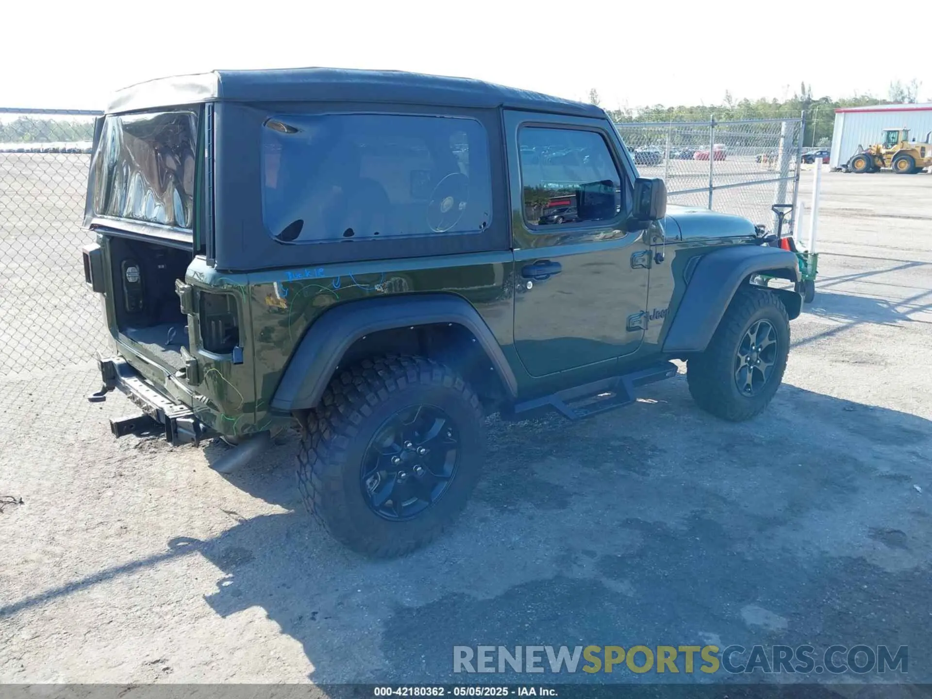 4 Photograph of a damaged car 1C4GJXAG8NW224380 JEEP WRANGLER 2022