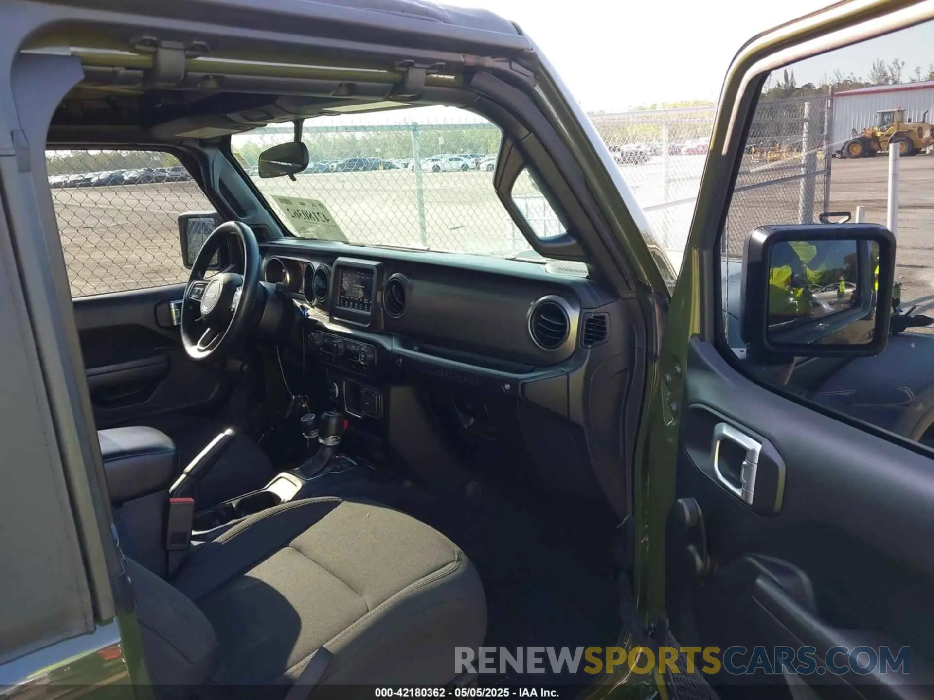 5 Photograph of a damaged car 1C4GJXAG8NW224380 JEEP WRANGLER 2022