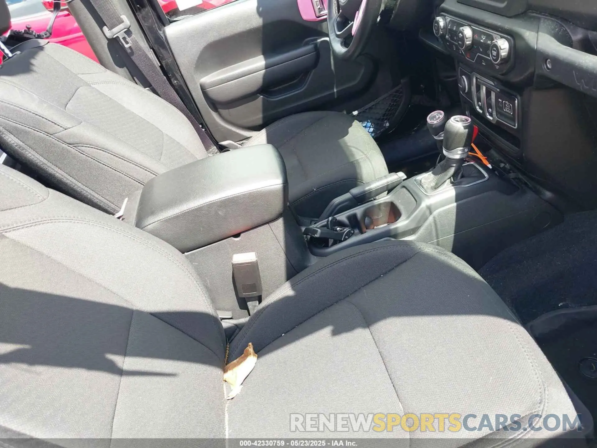 5 Photograph of a damaged car 1C4GJXAN9NW145217 JEEP WRANGLER 2022