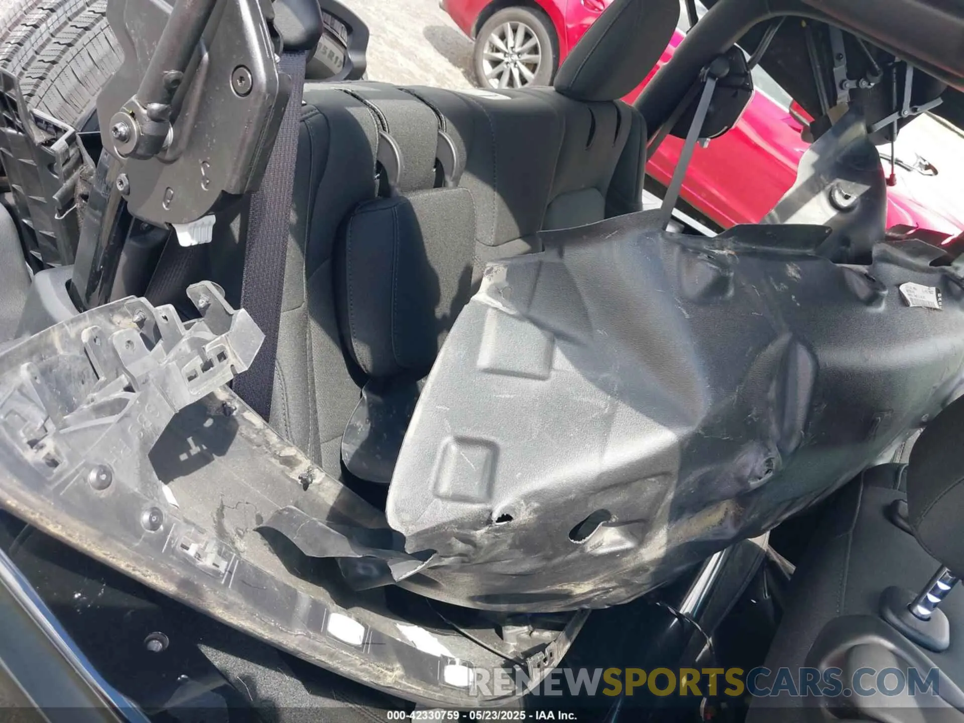 8 Photograph of a damaged car 1C4GJXAN9NW145217 JEEP WRANGLER 2022