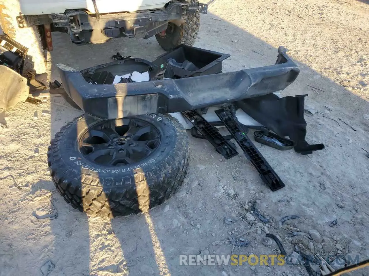 13 Фотография поврежденного автомобиля 1C4HJXDM7NW145806 JEEP WRANGLER 2022