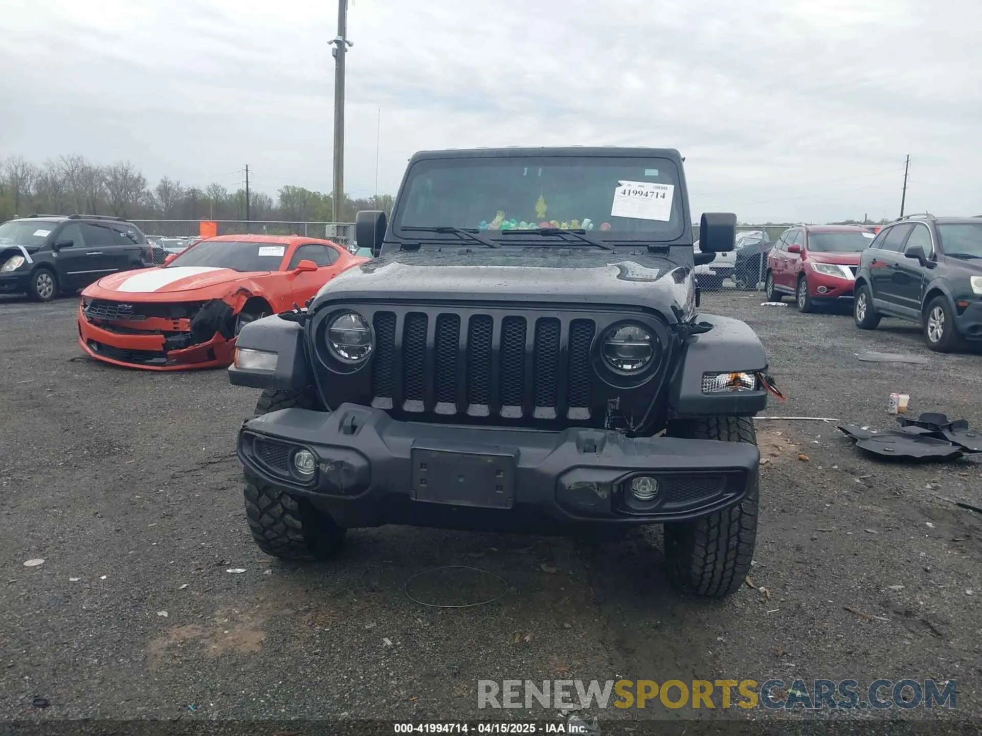12 Photograph of a damaged car 1C4HJXDM8NW135415 JEEP WRANGLER 2022