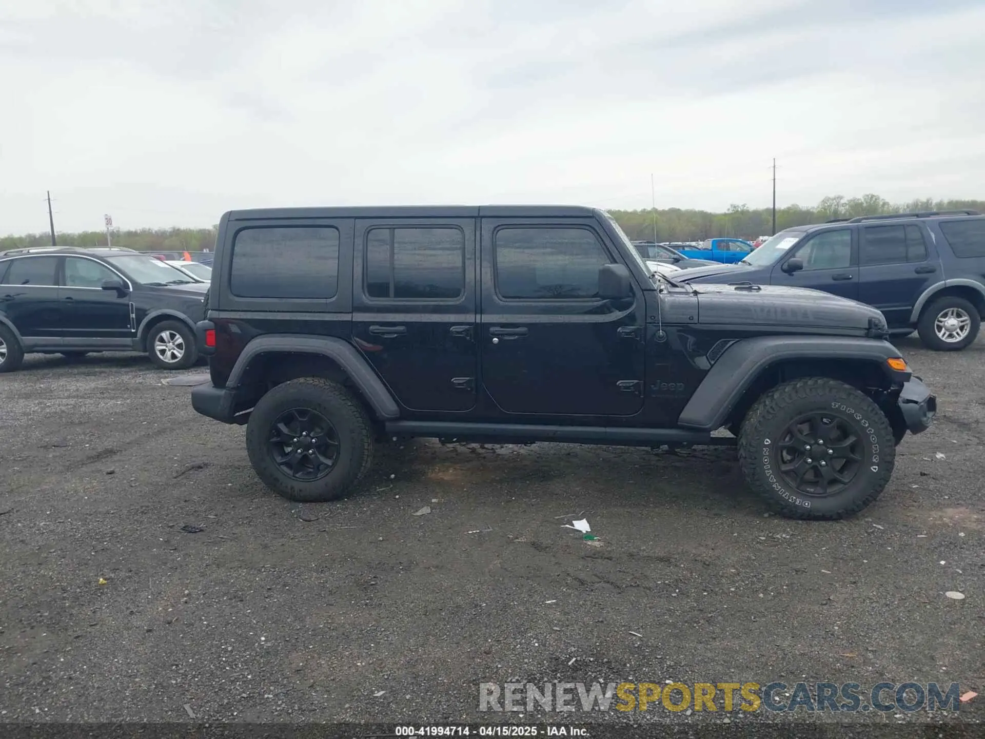 13 Photograph of a damaged car 1C4HJXDM8NW135415 JEEP WRANGLER 2022