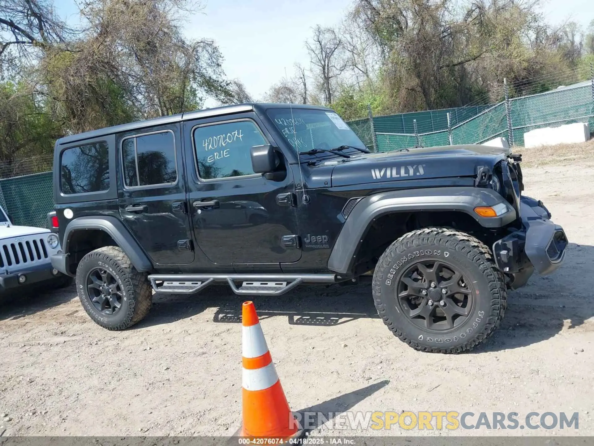 13 Photograph of a damaged car 1C4HJXDM8NW174277 JEEP WRANGLER 2022