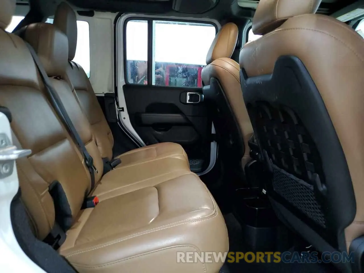 11 Photograph of a damaged car 1C4HJXFN8NW129717 JEEP WRANGLER 2022