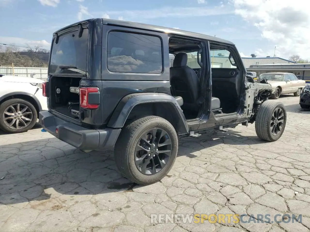 3 Photograph of a damaged car 1C4JJXP68NW238204 JEEP WRANGLER 2022