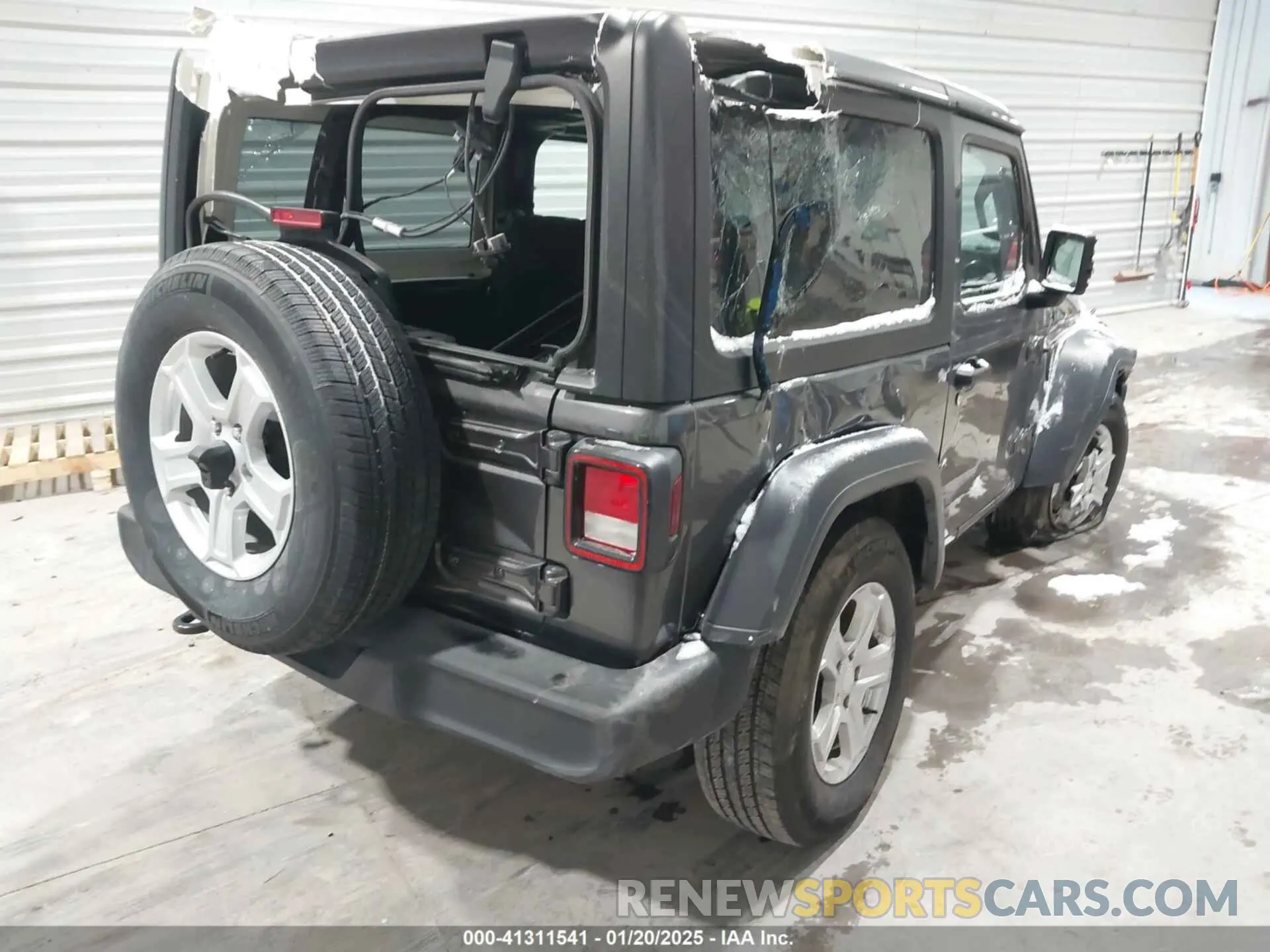 4 Photograph of a damaged car 1C4HJXAG7PW545527 JEEP WRANGLER 2023
