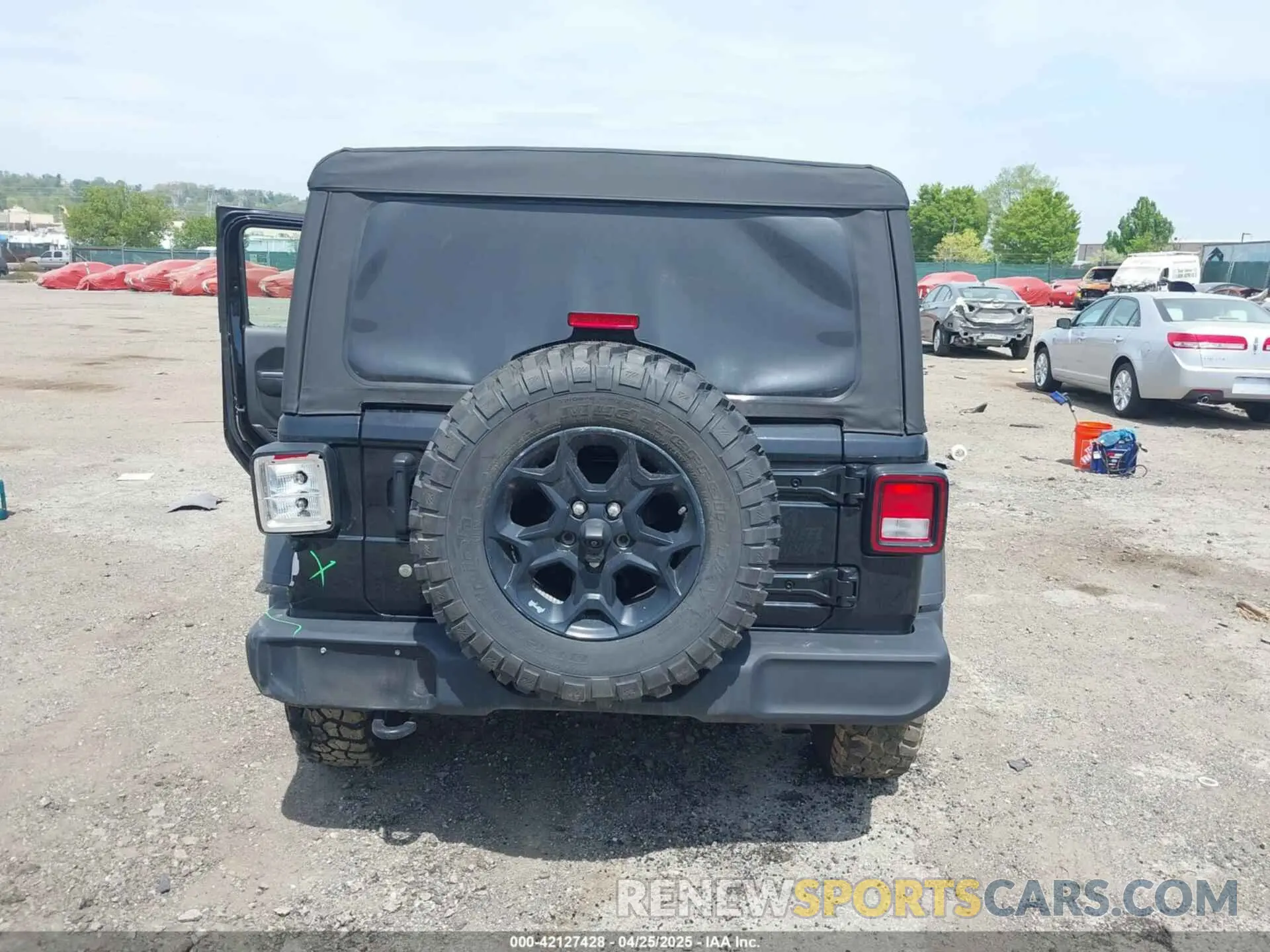17 Photograph of a damaged car 1C4HJXAG9PW674630 JEEP WRANGLER 2023