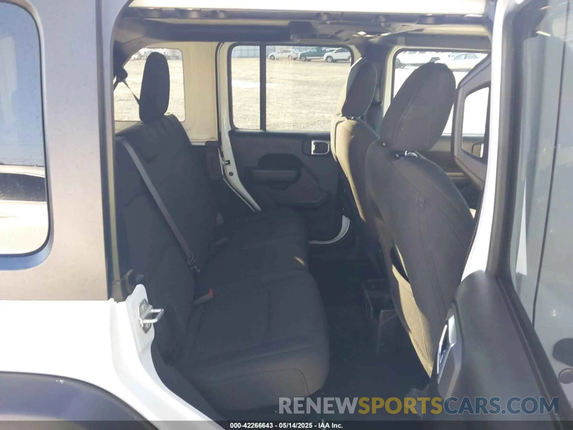 8 Фотография поврежденного автомобиля 1C4HJXDG1PW531053 JEEP WRANGLER 2023