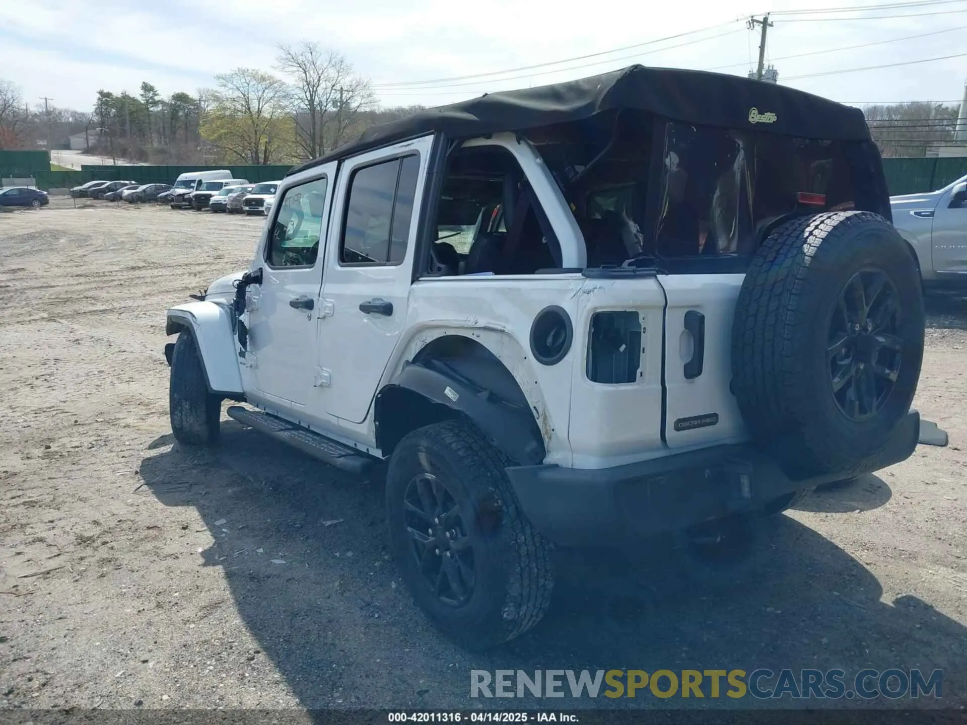 3 Фотография поврежденного автомобиля 1C4HJXDG1PW578230 JEEP WRANGLER 2023