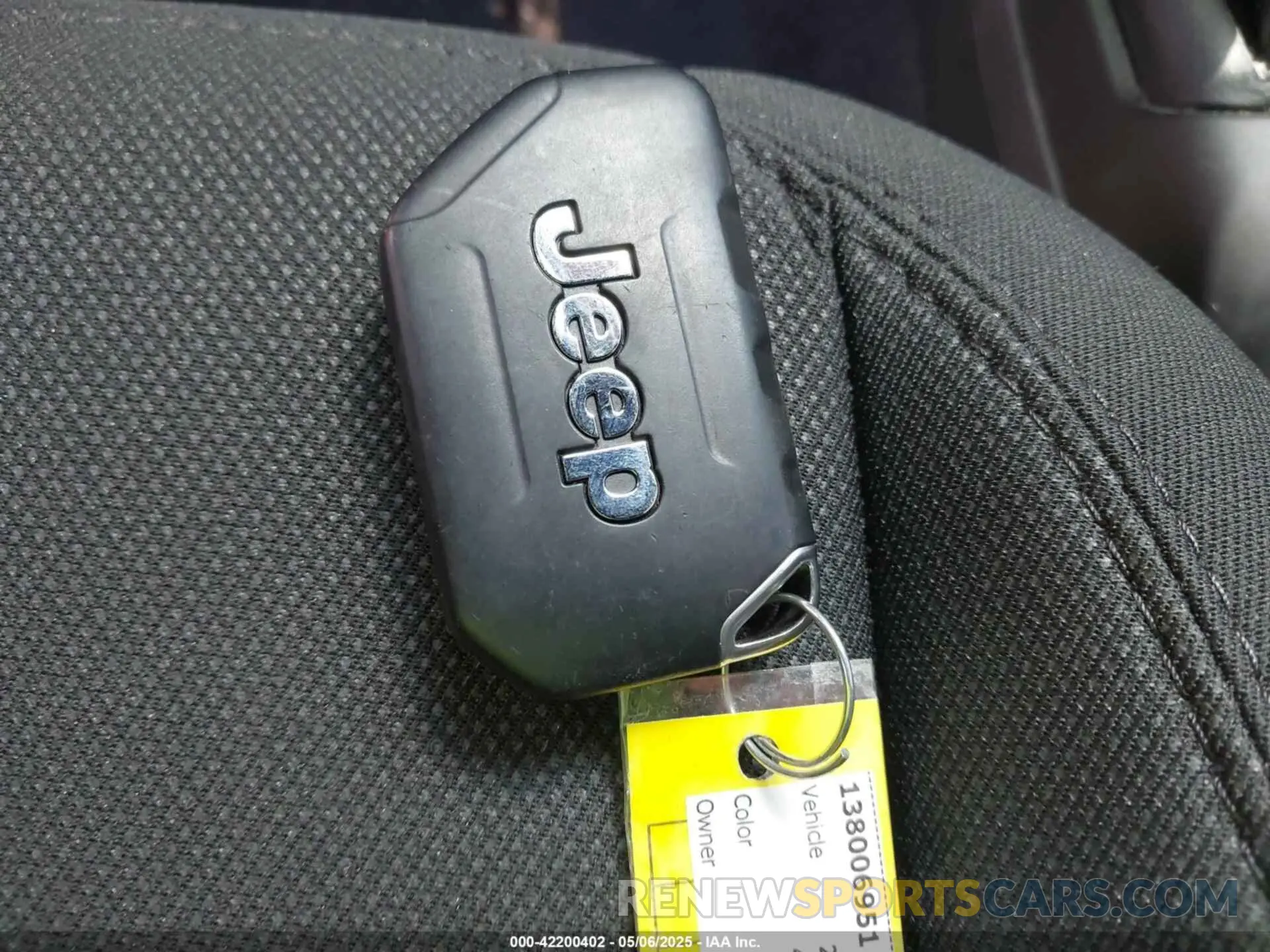 11 Фотография поврежденного автомобиля 1C4HJXDG4PW678113 JEEP WRANGLER 2023