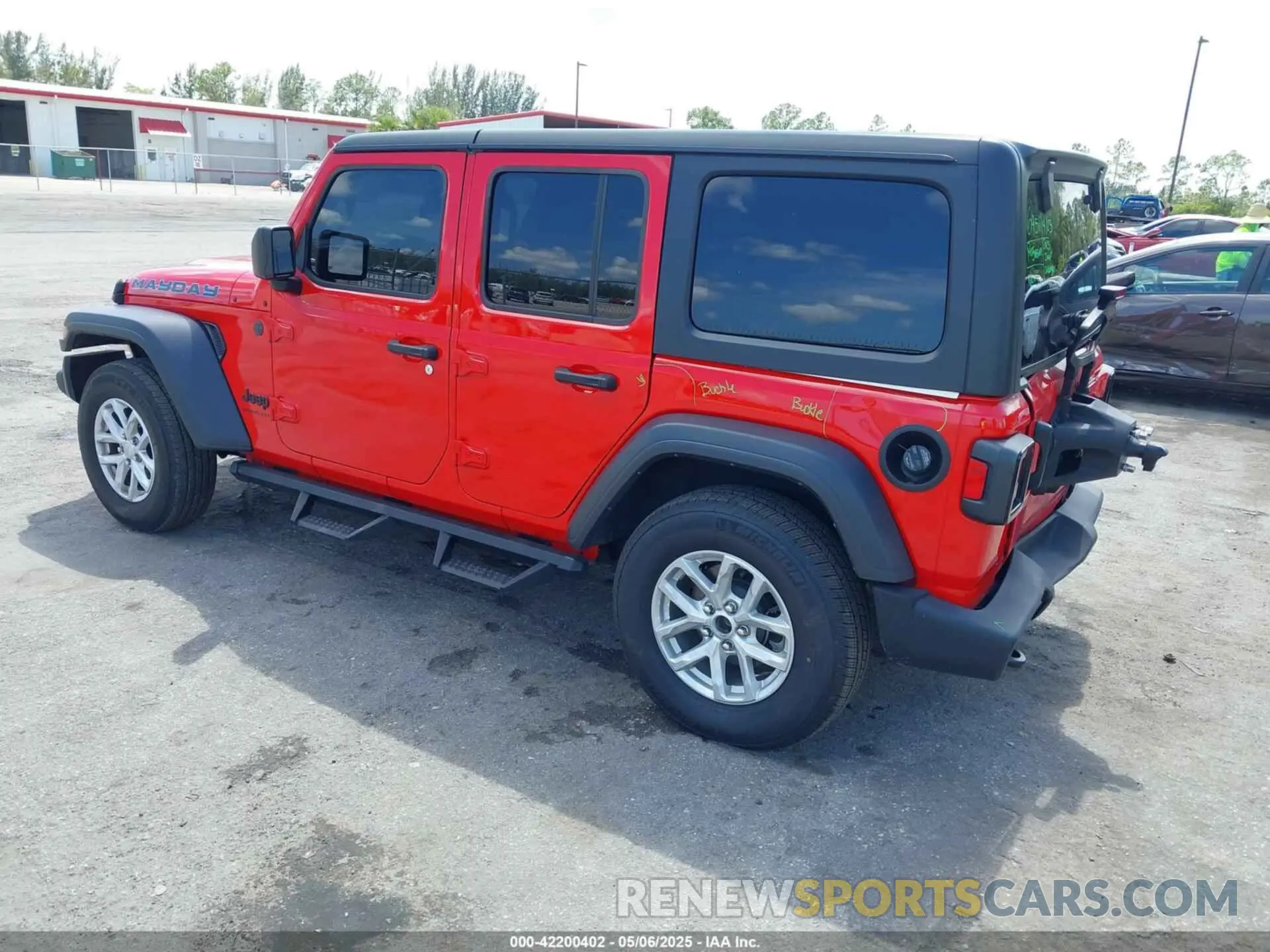 3 Фотография поврежденного автомобиля 1C4HJXDG4PW678113 JEEP WRANGLER 2023