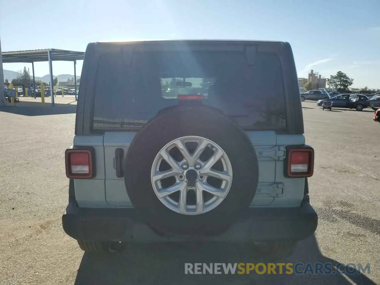 6 Photograph of a damaged car 1C4HJXDG5PW623797 JEEP WRANGLER 2023