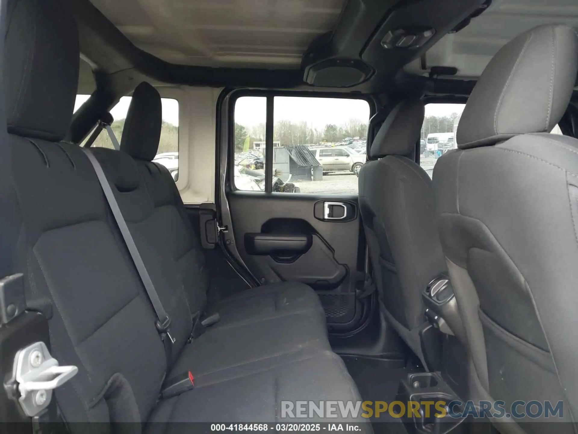 8 Фотография поврежденного автомобиля 1C4HJXDG7PW501555 JEEP WRANGLER 2023