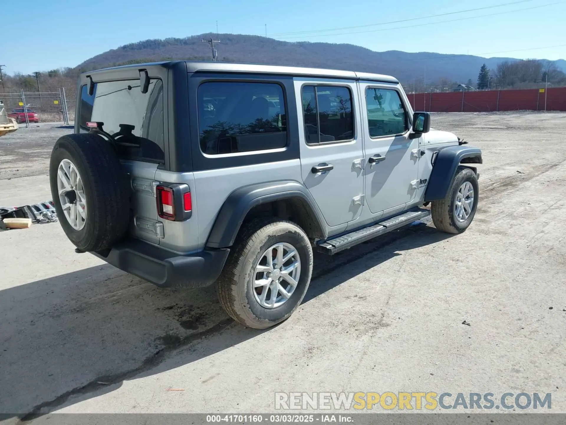 4 Photograph of a damaged car 1C4HJXDGXPW657346 JEEP WRANGLER 2023